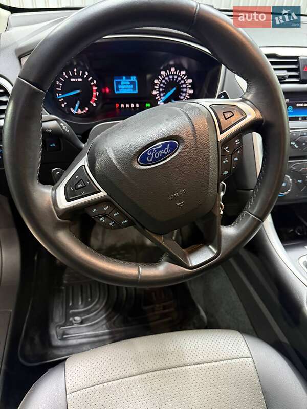 Седан Ford Fusion 2014 в Києві фото 5 Седан Ford Fusion 2014 в Києві