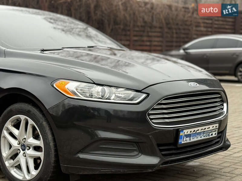 Седан Ford Fusion 2013 в Дніпрі