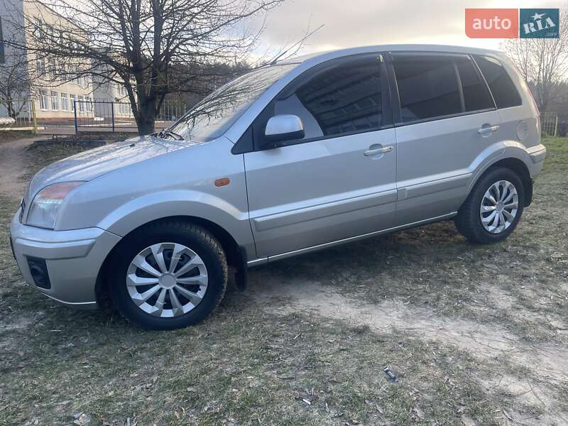 Хэтчбек Ford Fusion 2010 в Нежине