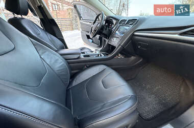 Седан Ford Fusion 2020 в Малине
