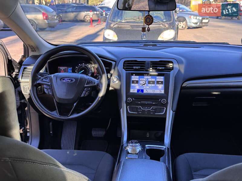 Седан Ford Fusion 2018 в Одессе