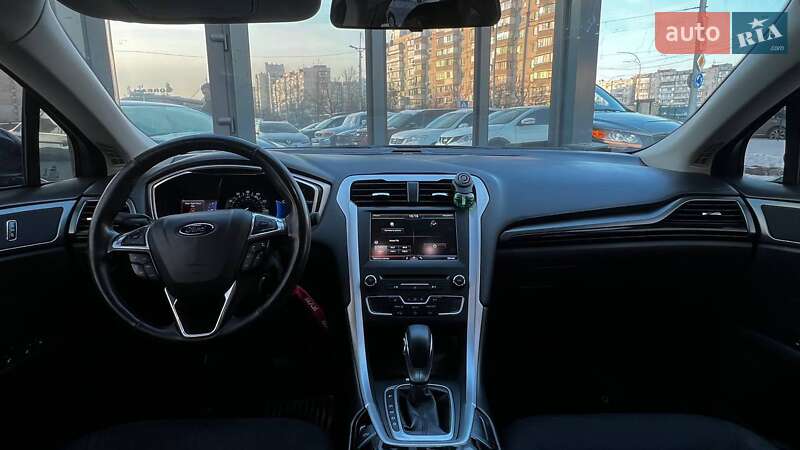 Седан Ford Fusion 2015 в Киеве фото 14 Седан Ford Fusion 2015 в Киеве