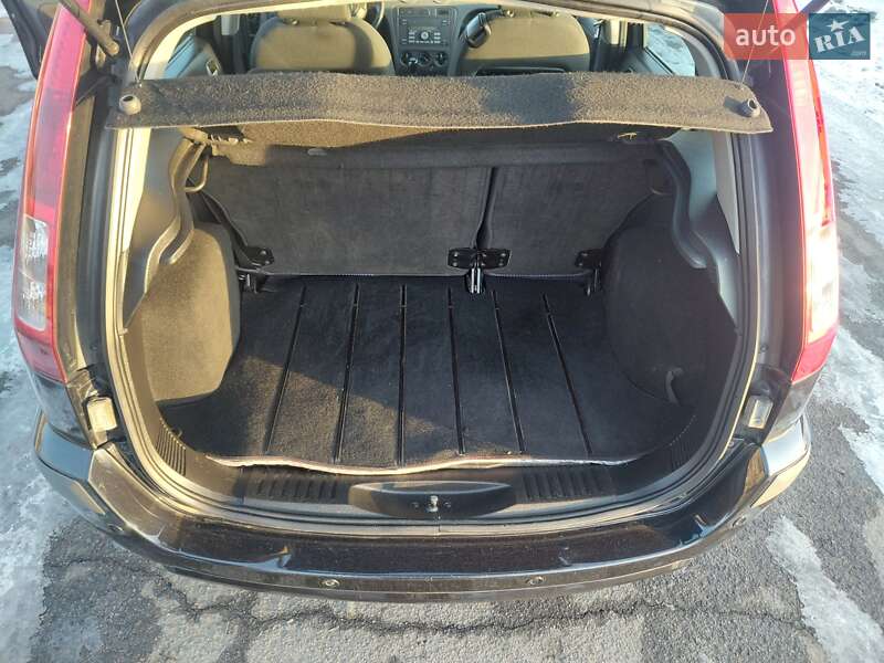 Хетчбек Ford Fusion 2009 в Рівному фото 7 Хетчбек Ford Fusion 2009 в Рівному