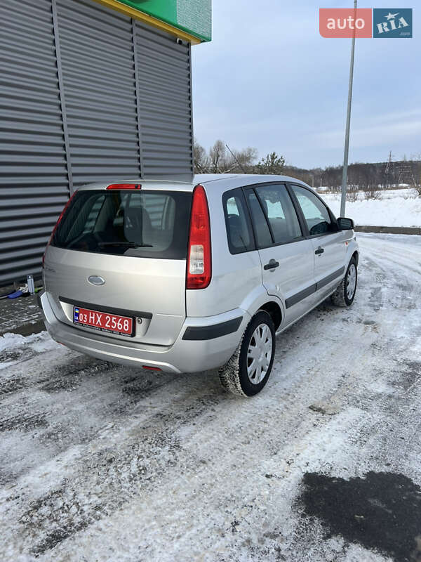 Хэтчбек Ford Fusion 2006 в Шостке