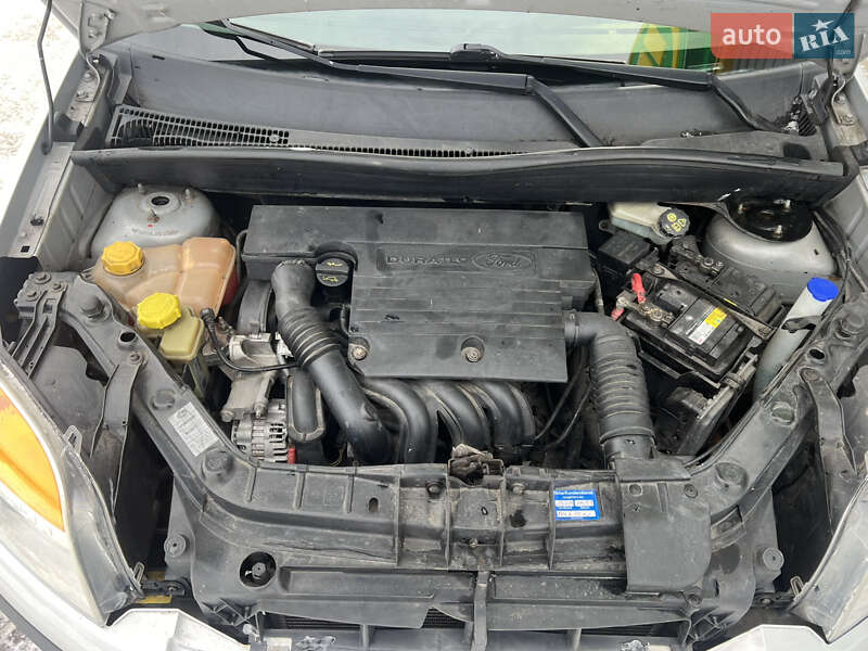 Хэтчбек Ford Fusion 2006 в Шостке