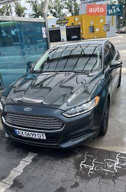 Седан Ford Fusion 2015 в Харкові