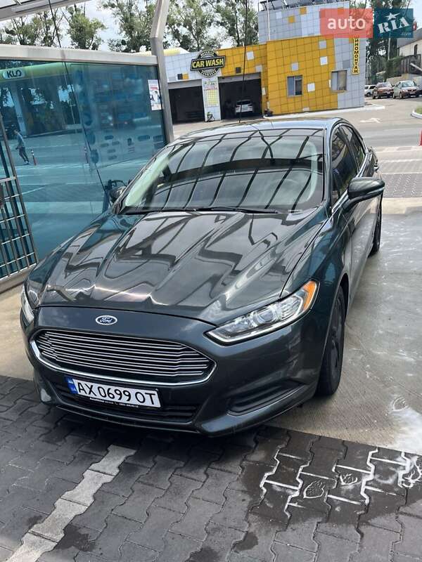 Седан Ford Fusion 2015 в Харькове