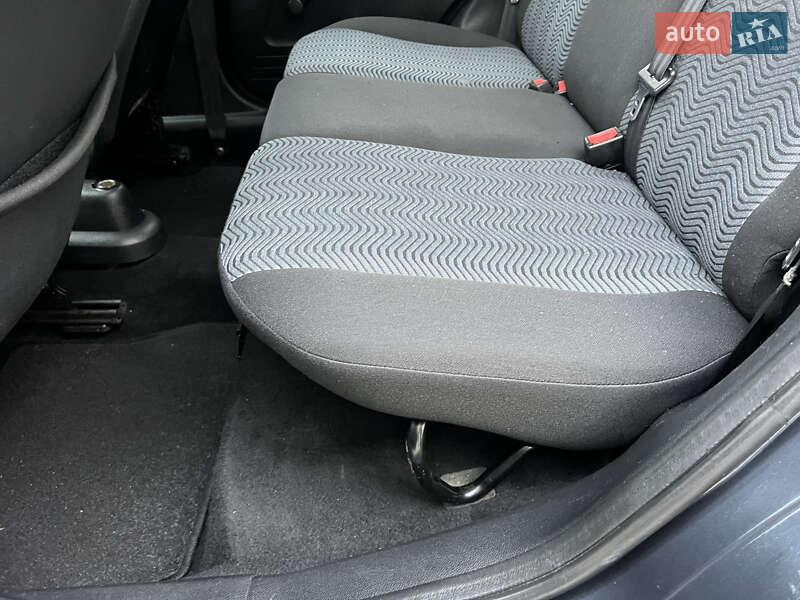 Хетчбек Ford Fusion 2009 в Луцьку