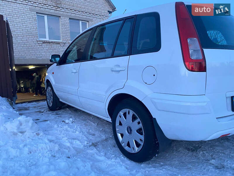 Хэтчбек Ford Fusion 2010 в Чернигове