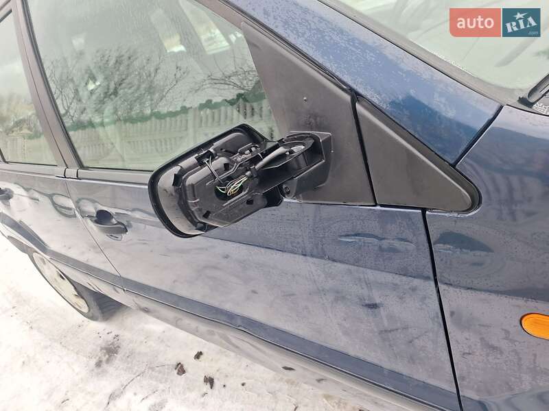 Хетчбек Ford Fusion 2003 в Чернівцях фото 15 Хетчбек Ford Fusion 2003 в Чернівцях