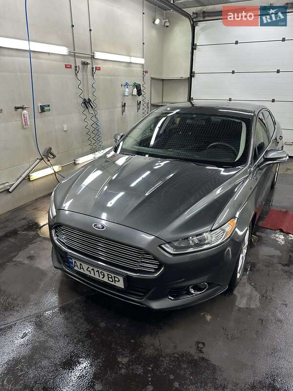 Седан Ford Fusion 2015 в Киеве