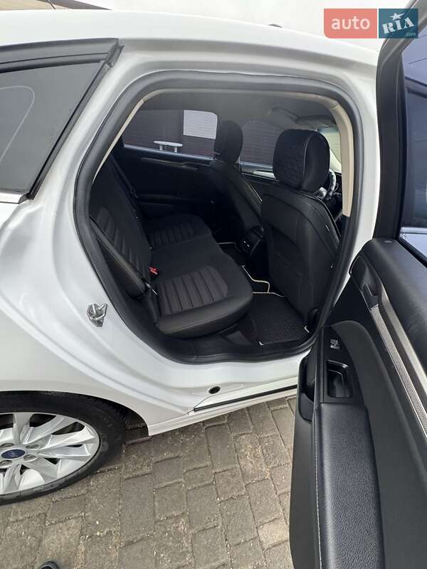 Седан Ford Fusion 2016 в Запоріжжі