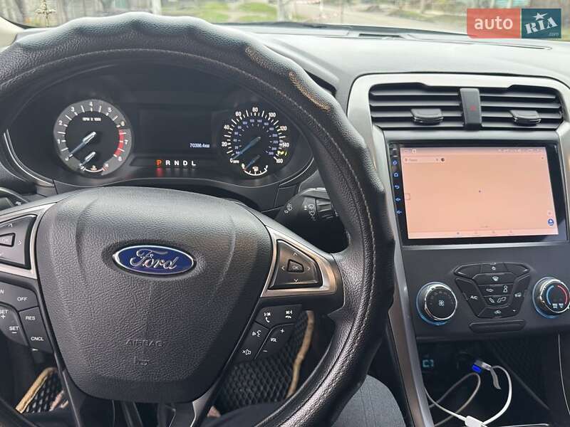 Седан Ford Fusion 2016 в Запоріжжі