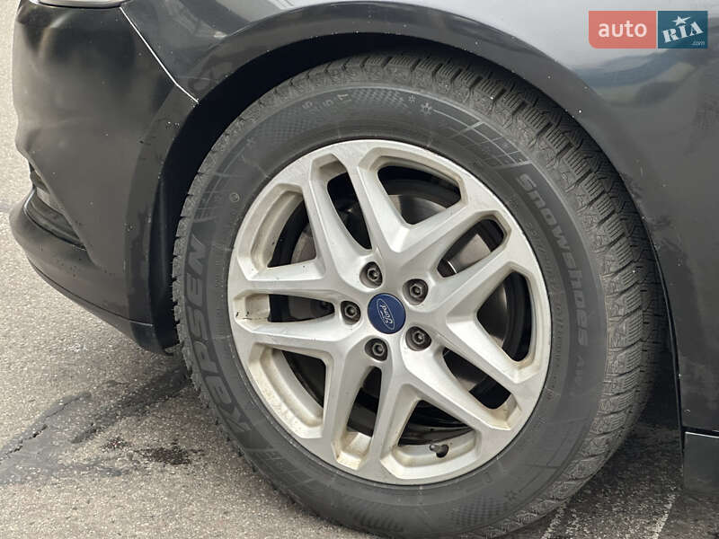 Седан Ford Fusion 2014 в Києві