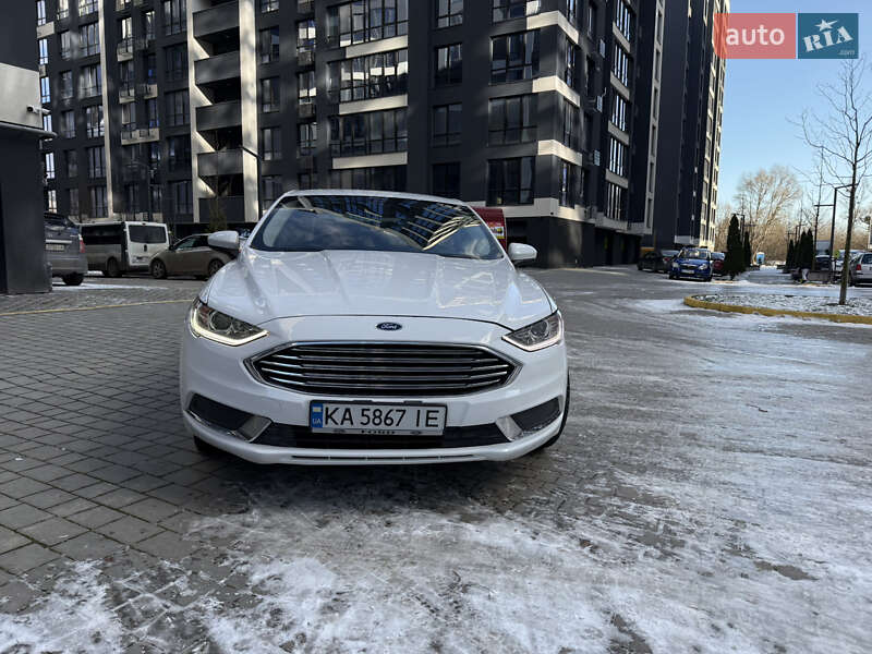 Седан Ford Fusion 2016 в Івано-Франківську