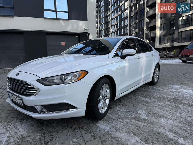 Седан Ford Fusion 2016 в Івано-Франківську