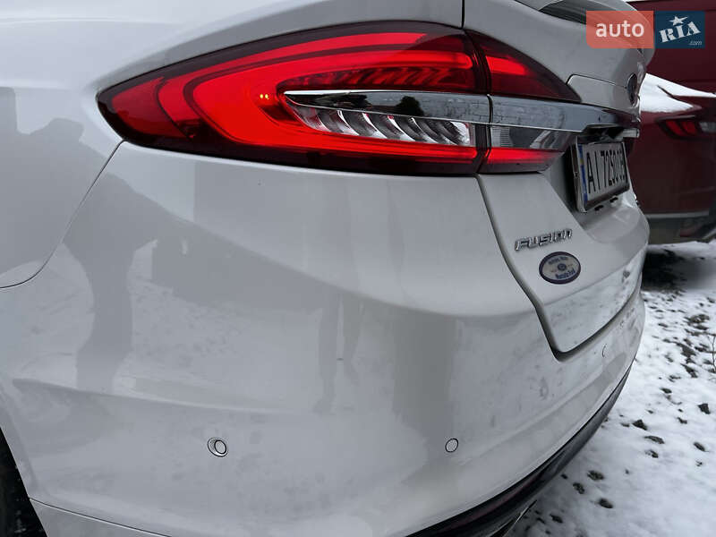 Седан Ford Fusion 2016 в Києві