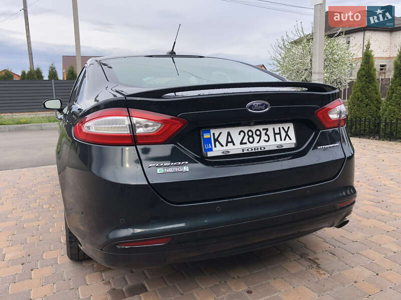 Седан Ford Fusion 2014 в Черкасах