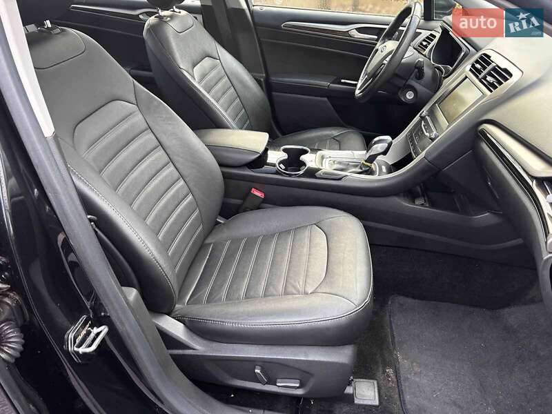 Седан Ford Fusion 2014 в Запоріжжі