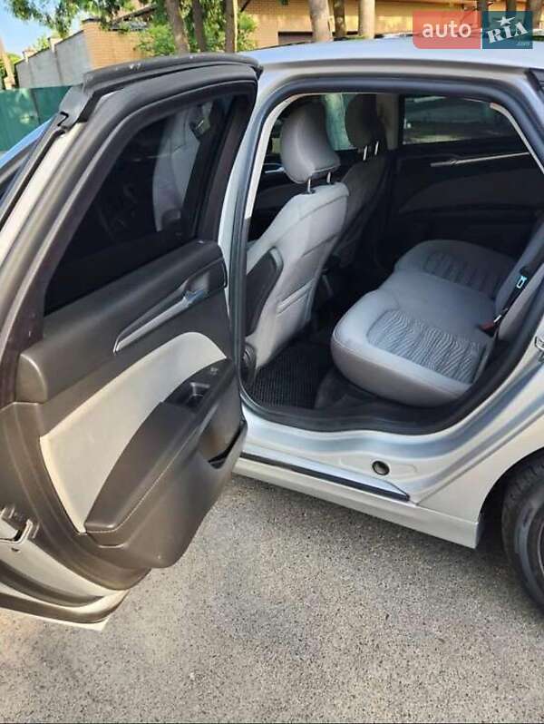 Седан Ford Fusion 2015 в Корюковке