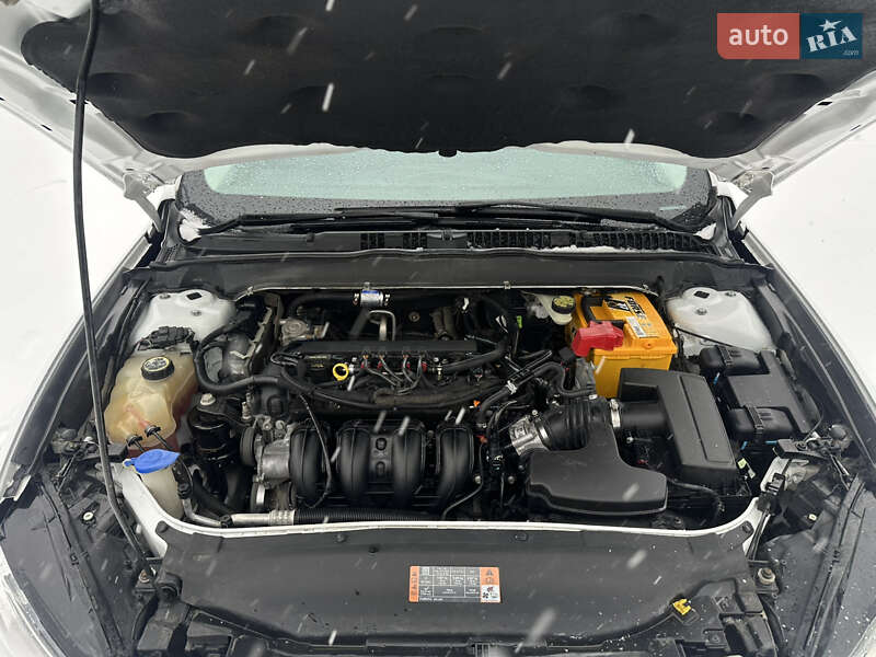 Седан Ford Fusion 2015 в Вінниці