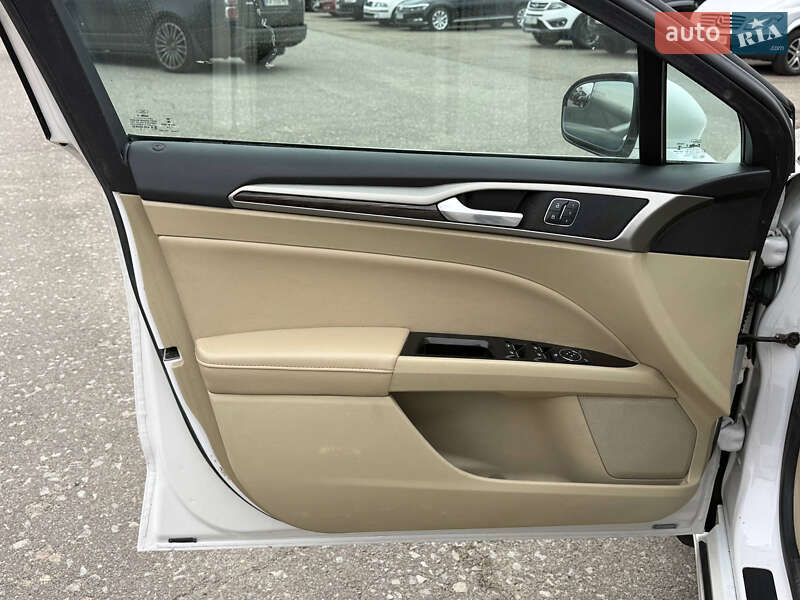 Седан Ford Fusion 2014 в Києві фото 19 Седан Ford Fusion 2014 в Києві