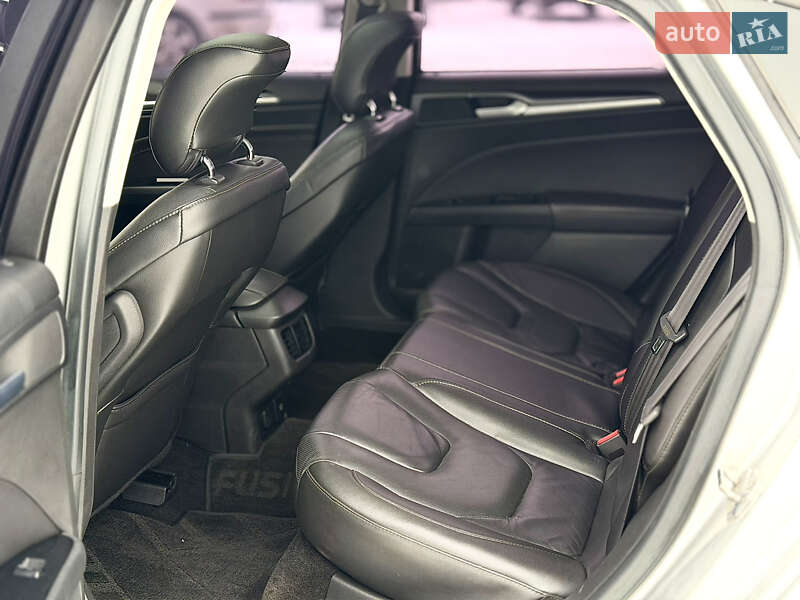 Седан Ford Fusion 2012 в Білій Церкві