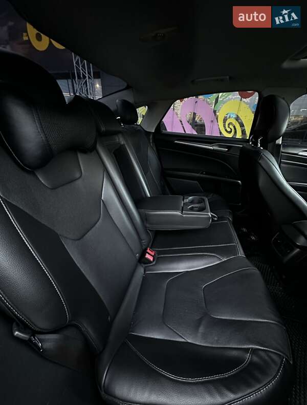 Седан Ford Fusion 2013 в Броварах