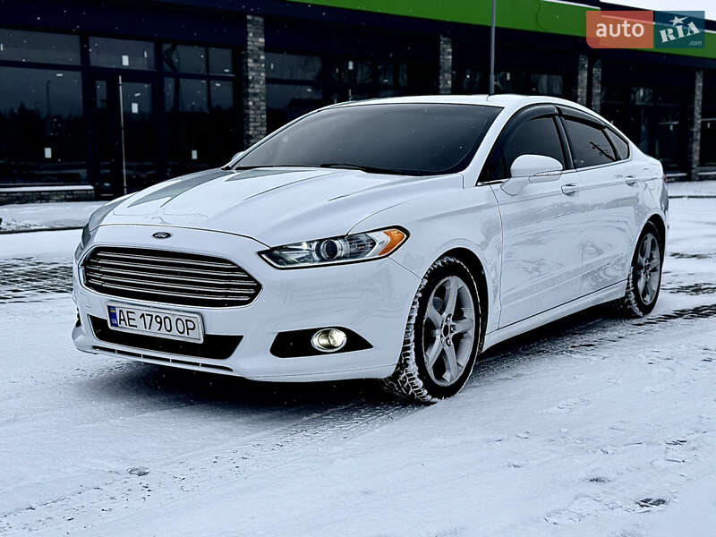 Седан Ford Fusion 2014 в Днепре