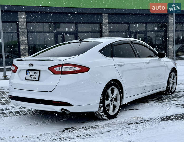 Седан Ford Fusion 2014 в Днепре