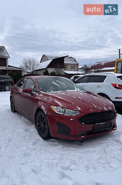 Седан Ford Fusion 2019 в Фастові