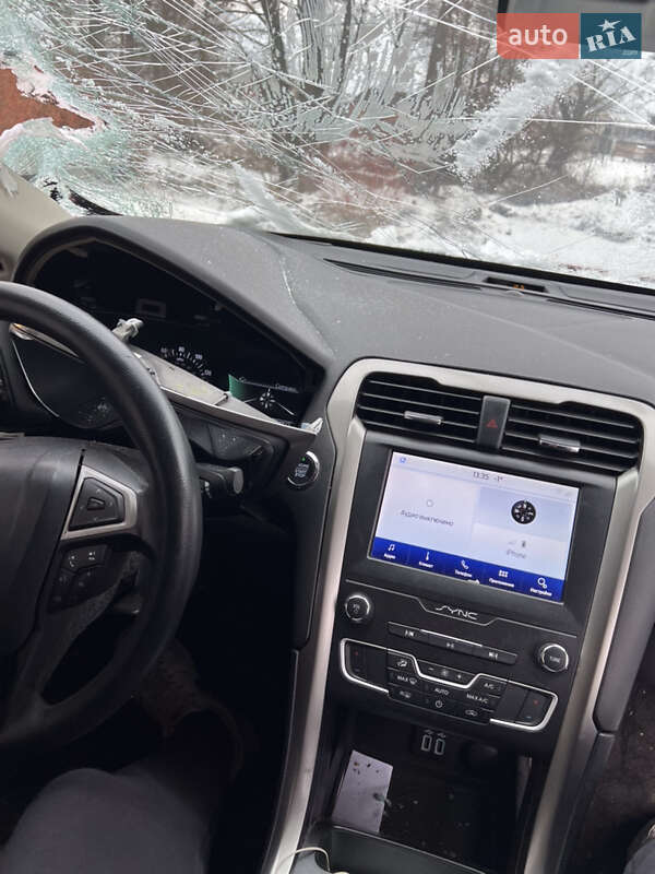 Седан Ford Fusion 2019 в Фастове