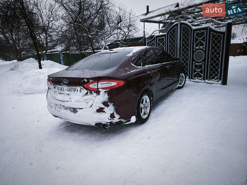 Седан Ford Fusion 2015 в Радомышле