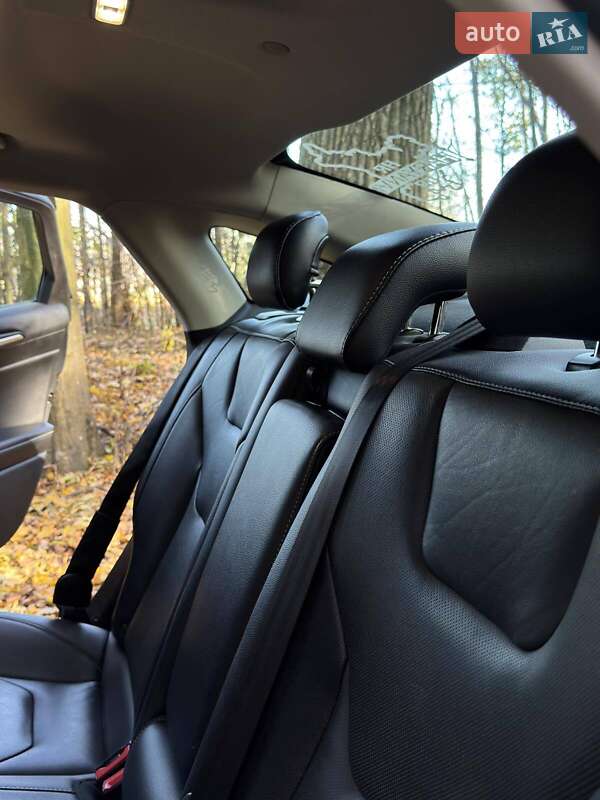 Седан Ford Fusion 2019 в Умани