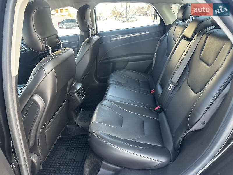 Седан Ford Fusion 2014 в Днепре