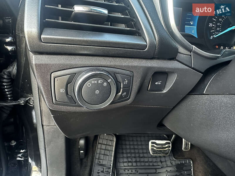 Седан Ford Fusion 2014 в Днепре