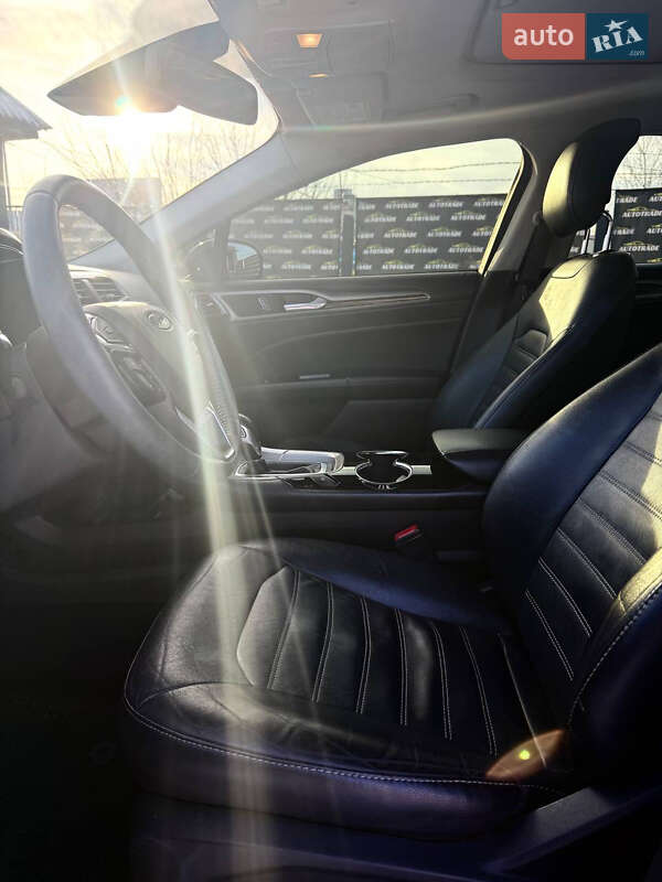 Седан Ford Fusion 2013 в Києві