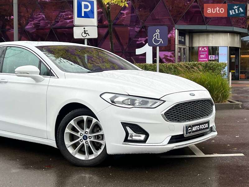 Седан Ford Fusion 2019 в Киеве