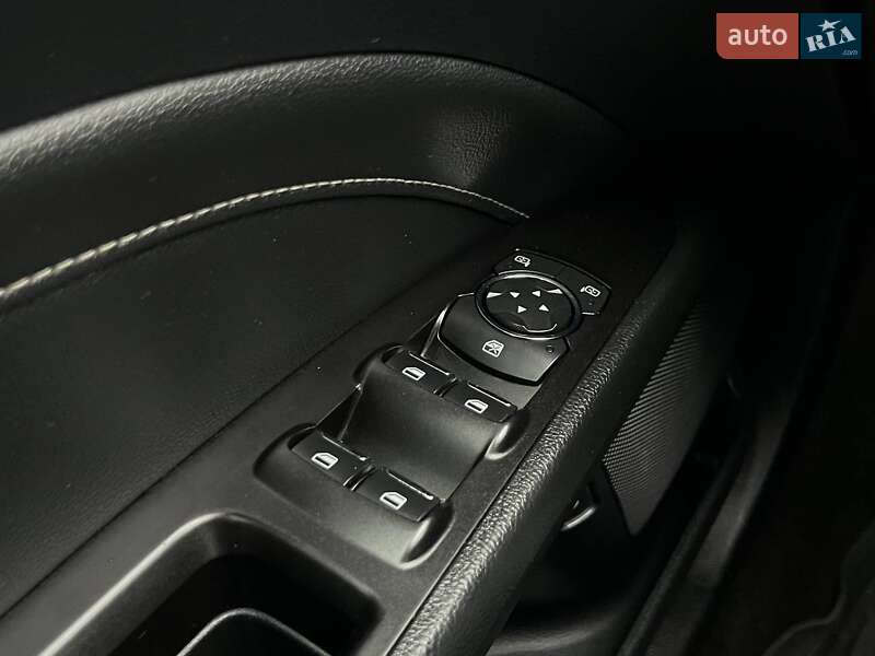 Седан Ford Fusion 2019 в Киеве