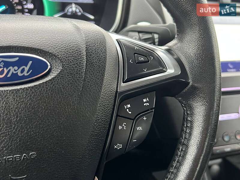 Седан Ford Fusion 2019 в Киеве