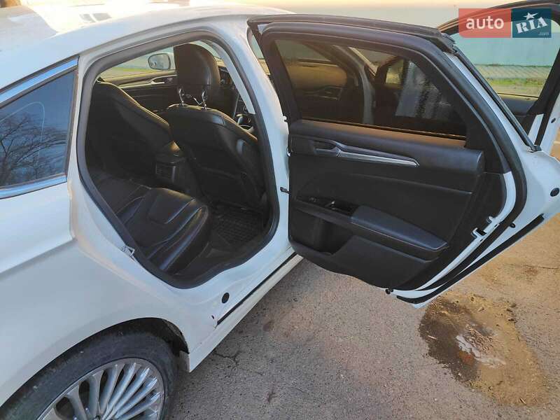 Седан Ford Fusion 2013 в Одессе