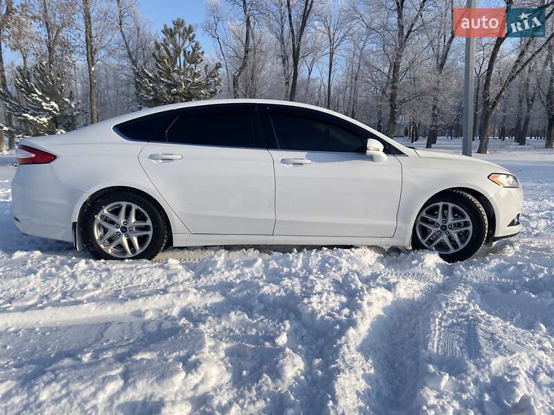 Седан Ford Fusion 2015 в Днепре