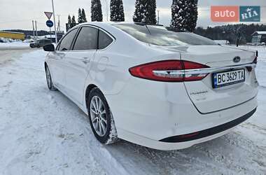 Седан Ford Fusion 2017 в Львове