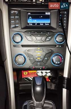 Седан Ford Fusion 2014 в Чернигове
