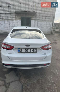 Седан Ford Fusion 2014 в Кременчуге