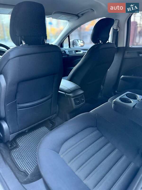 Седан Ford Fusion 2014 в Дніпрі