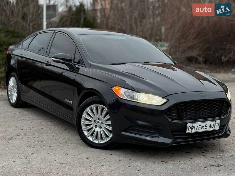 Седан Ford Fusion 2012 в Днепре