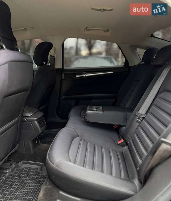 Седан Ford Fusion 2012 в Днепре