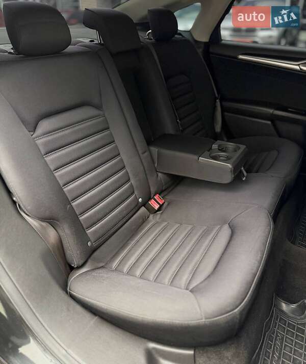 Седан Ford Fusion 2012 в Днепре