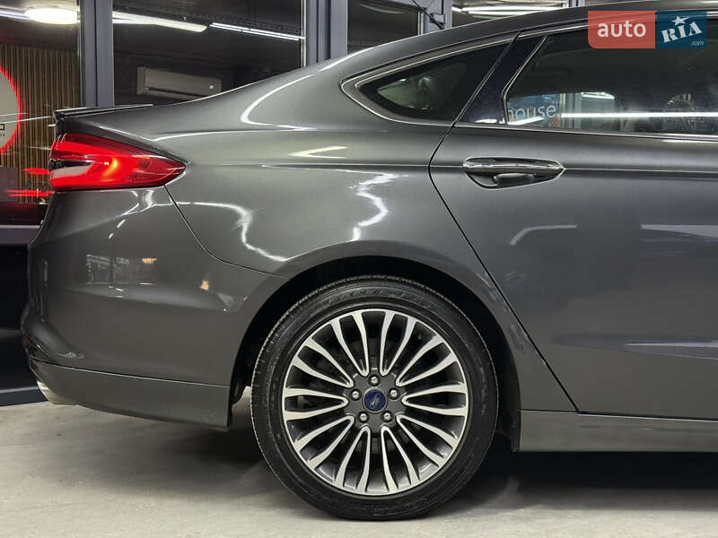 Седан Ford Fusion 2016 в Одесі